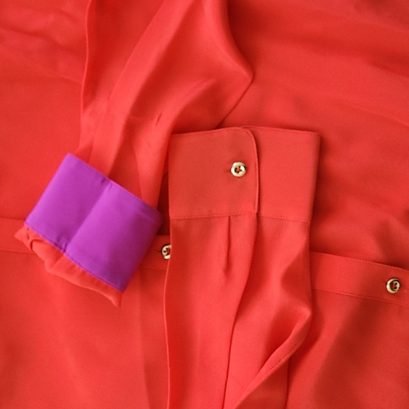 NWOT BR Red Silk button down shirt, size small - Picture 4 of 6